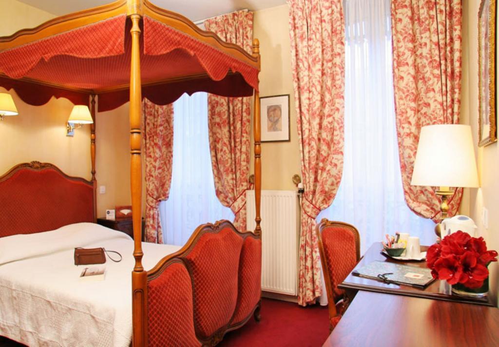 Hotel Le Lapin Blanc Paris Room photo